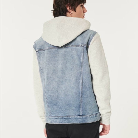 Like new men’s Hollister denim and cotton jacket - Picture 2 of 8